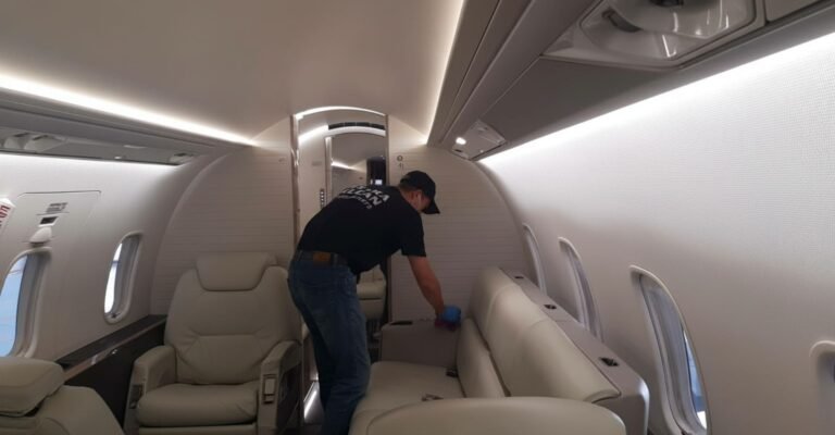 Detailing de aeronaves en Cuenca – Ultra Clean 3