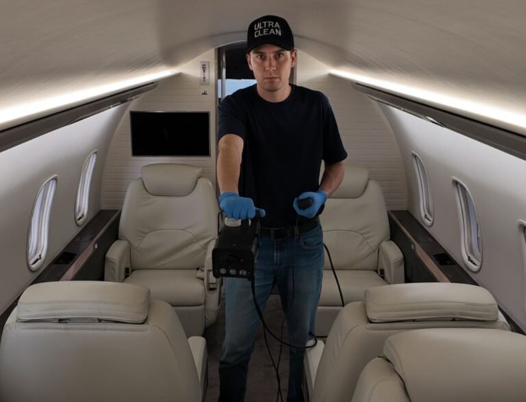 Detailing de aeronaves en Quito – Ultra Clean 3